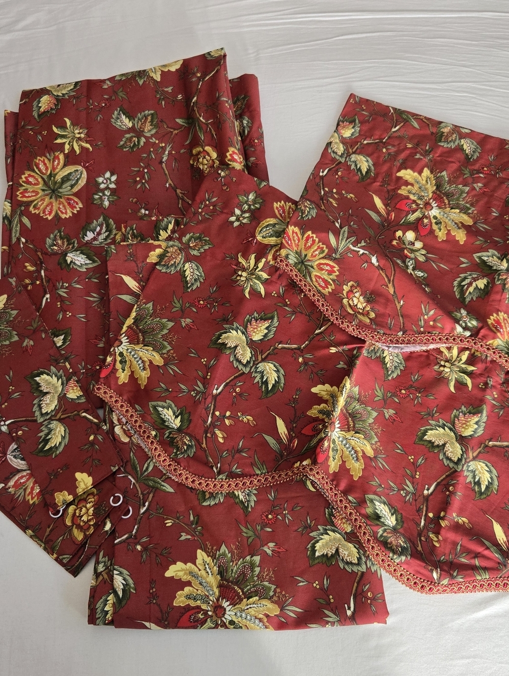 Waverly Home Classics Crimson Cotton Floral Valances Drapes Tie Backs Set